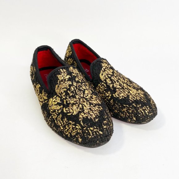 PIERGITAR Black Velvet Metallic Gold Pattern Slip On Girl's Shoes - Picture 2 of 15